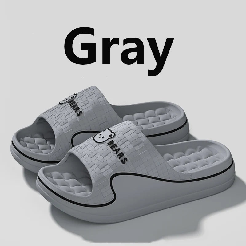 Chinelo Feminino e Masculino Antiderrapante de Urso Fofo para Verão, Sandália Casual de Desenho Animado Macia para Uso Interno e Externo, Calçado de Casal para Banheiro