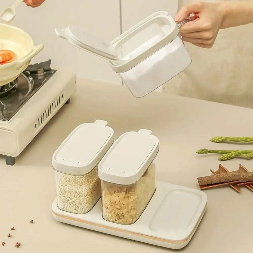 Organize suaozinha com praticidade e estilo. Estes potes de tempero