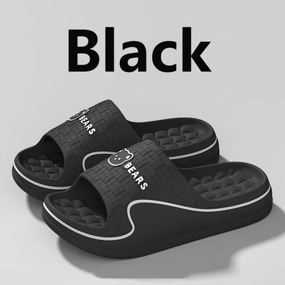 Chinelo Feminino e Masculino Antiderrapante de Urso Fofo para Verão, Sandália Casual de Desenho Animado Macia para Uso Interno e Externo, Calçado de Casal para Banheiro