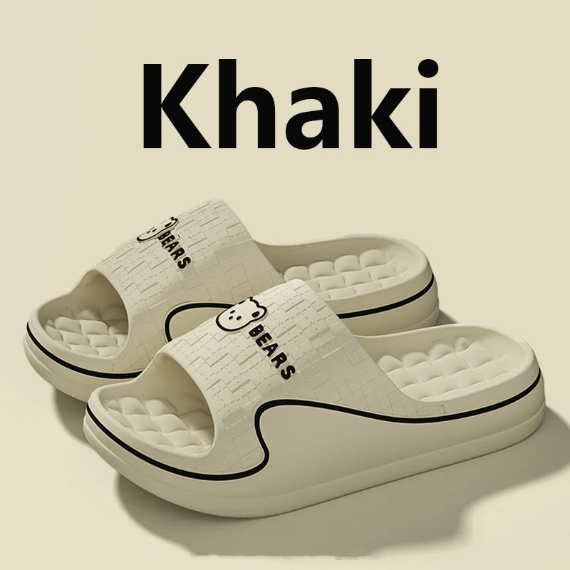 Chinelo Feminino e Masculino Antiderrapante de Urso Fofo para Verão, Sandália Casual de Desenho Animado Macia para Uso Interno e Externo, Calçado de Casal para Banheiro