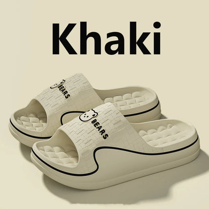 Chinelo Feminino e Masculino Antiderrapante de Urso Fofo para Verão, Sandália Casual de Desenho Animado Macia para Uso Interno e Externo, Calçado de Casal para Banheiro