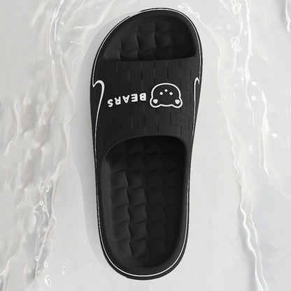 Chinelo Feminino e Masculino Antiderrapante de Urso Fofo para Verão, Sandália Casual de Desenho Animado Macia para Uso Interno e Externo, Calçado de Casal para Banheiro